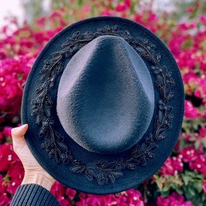 ✨🎩 Embellished Bead Lace Embroidery Black Fedora Felt Hat